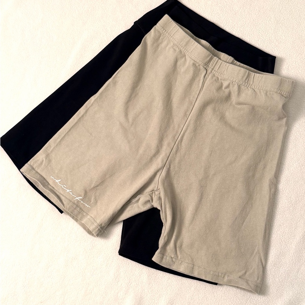White Fox double pack of  Black and Sage Green Shorts XS